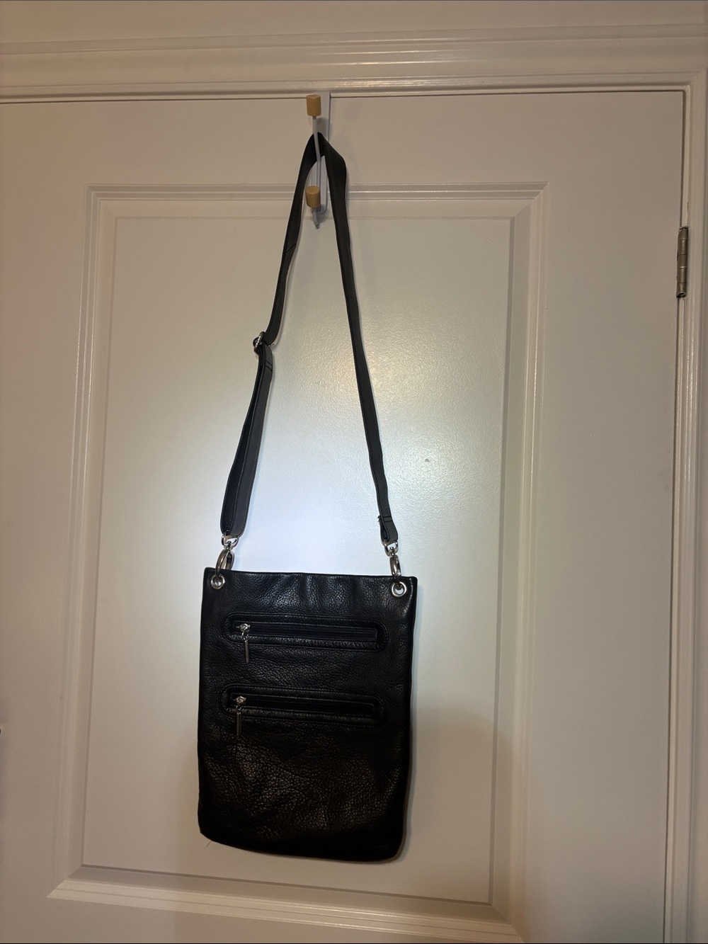 Black Leather Crossbody Bag with Silver Ring Details - Picture 4 of 15